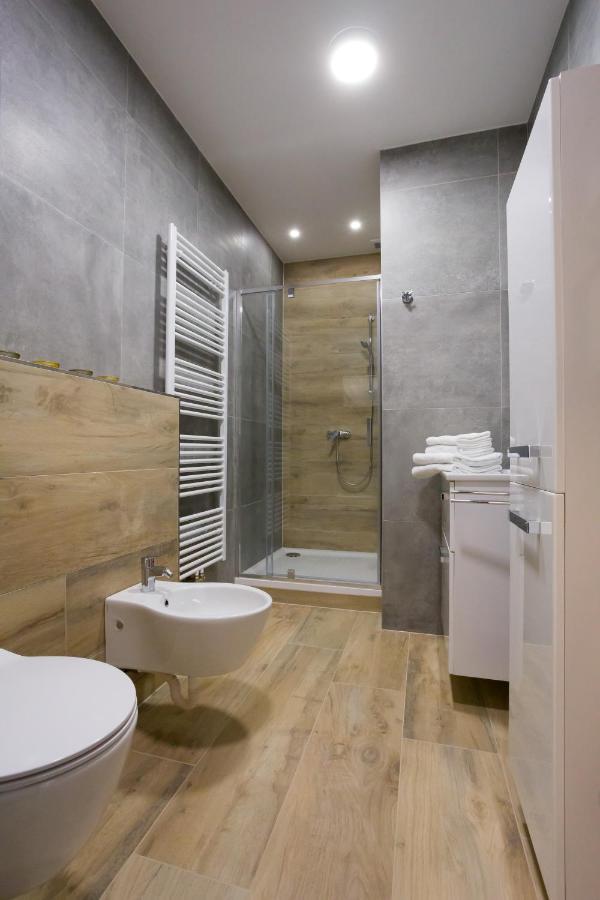 Luxusni Velky Apartman S Terasou V Centru Litomysle Exterior photo